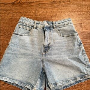 Zara Blue Jean Shorts Distressed Cut-Off Style